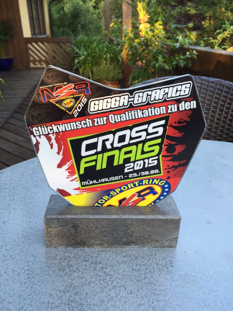 Einzigartige Trophäen für die Qualifikation zu den CROSS FINALS 2015